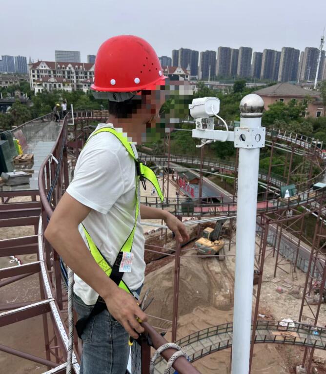 南昌（chāng）監控安裝：遊樂（lè）場玻璃滑道監控係統案（àn）例